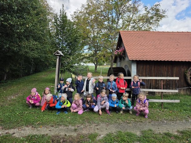 CICI PLANINCI VRTCA ZREČE OBISKALI JERIČEV MLIN