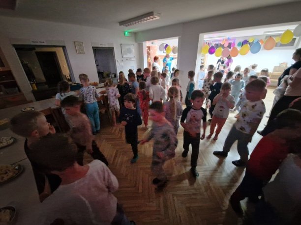 PIŽAMA PARTY V VRTCU V NARAVI