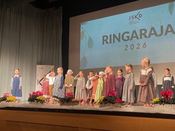 NASTOP FOLKLORNE SKUPINE PASTIRČKI NA PRIREDITVI RINGARAJA